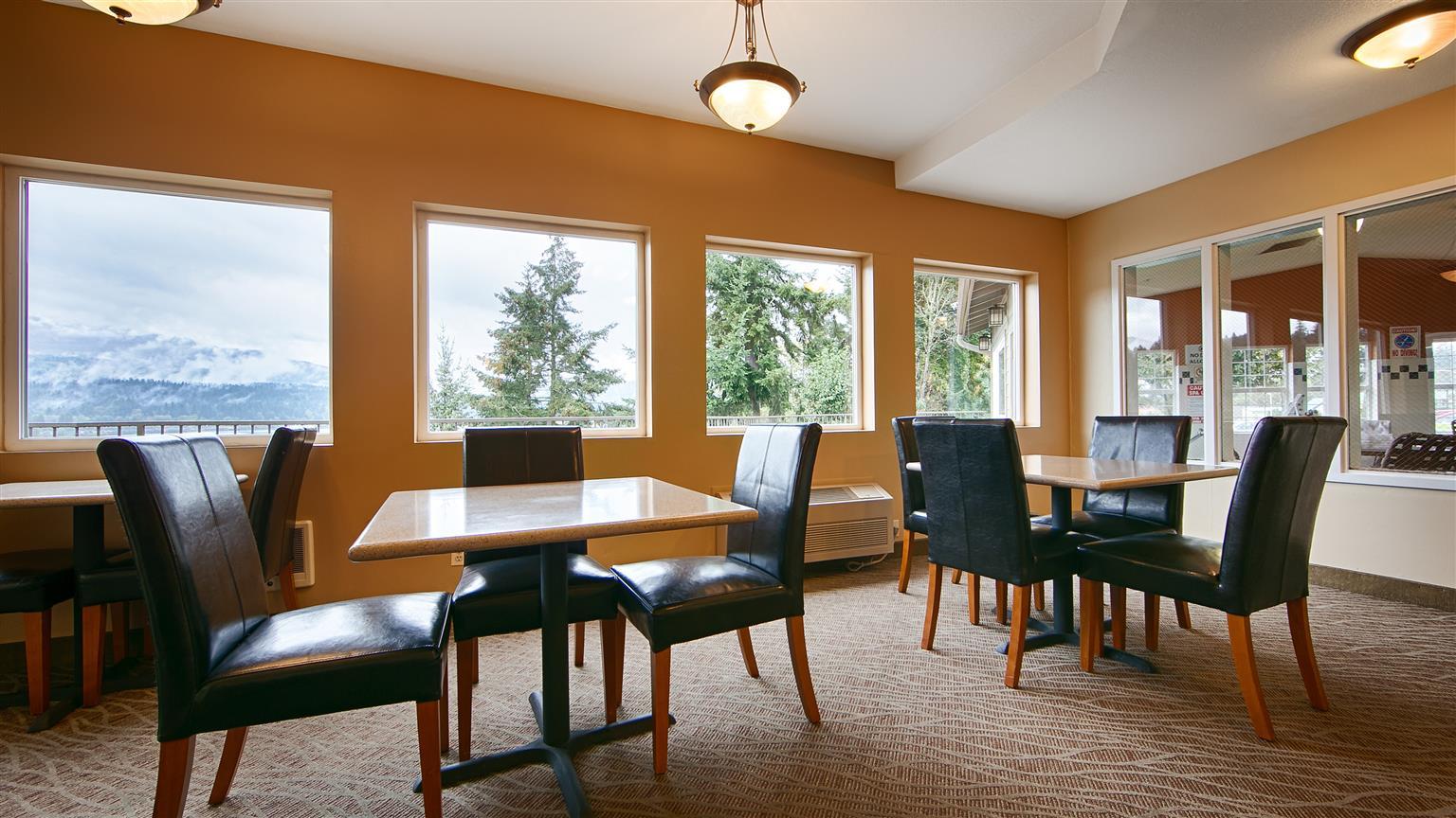 Best Western Plus Columbia River Inn Каскейд Локс Екстериор снимка