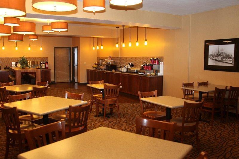 Best Western Plus Columbia River Inn Каскейд Локс Ресторант снимка